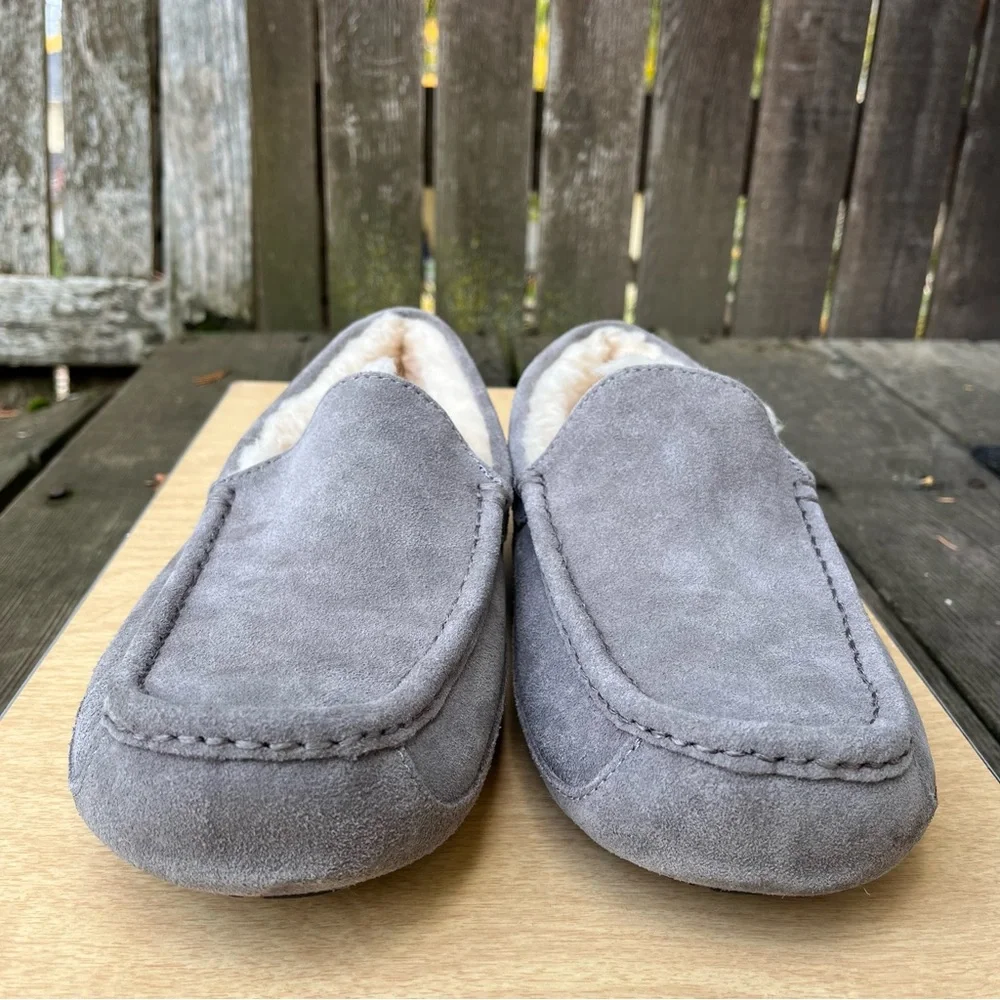 UGG Men’s Ascot Suede Sheepskin Lined Slippers In Gray Sz 10 - Picture 6 of 13